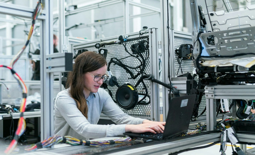 High-Paying Jobs Without a Degree for Women: 12 Paths With Real Pay