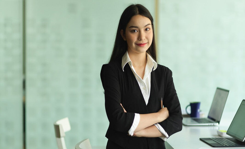How to Choose Between Two Jobs: The Smart Girl's Guide