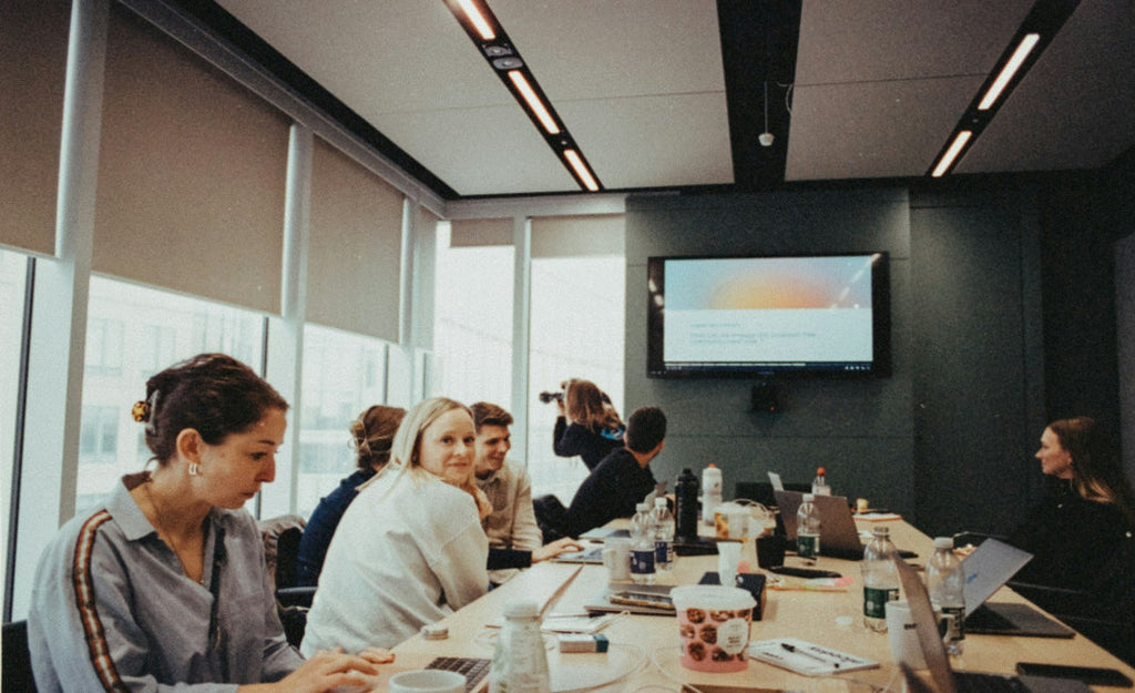 Signs of a Bad Manager: What to Notice Early and Do Next