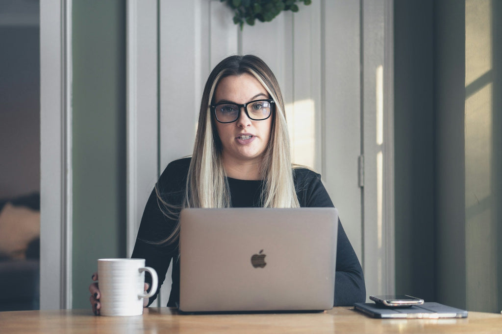 Work From Home Mom: Keep Your Career Momentum Visible